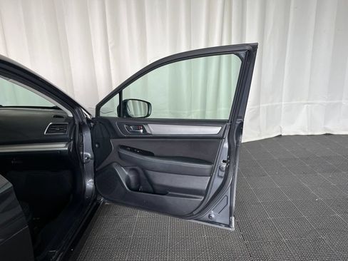 Used 2019 Subaru Legacy 2.5i Premium AWD/4WD image 18