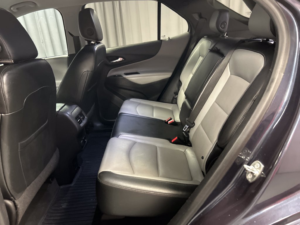 Used 2018 Chevrolet Equinox Premier FWD image 21
