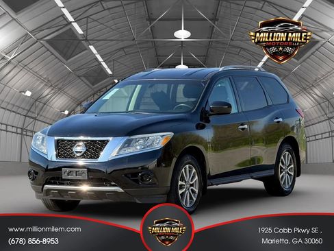 Used 2013 Nissan Pathfinder SV AWD/4WD image 6