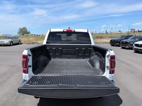Used 2024 RAM 1500 Laramie AWD/4WD image 11