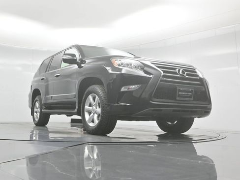 Used 2017 Lexus GX 460 w/ Navigation Package image 52