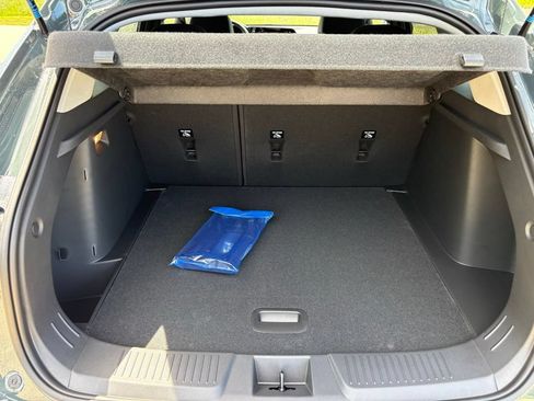 New 2026 Chevrolet Trax LT w/ LT Convenience Package FWD image 40