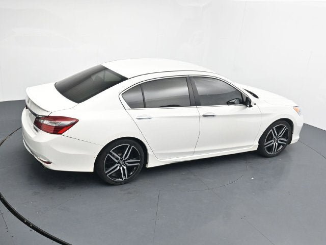 Used 2017 Honda Accord Sport Special Edition image 38