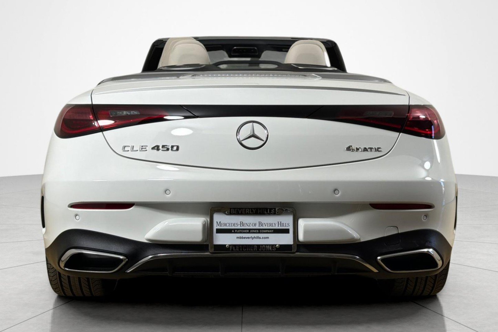 Used 2026 Mercedes-Benz CLE 450 4MATIC Cabriolet image 4