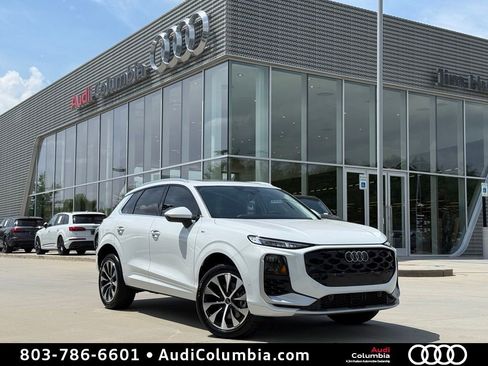 New 2026 Audi Q3 quattro 2.0T AWD/4WD image 2