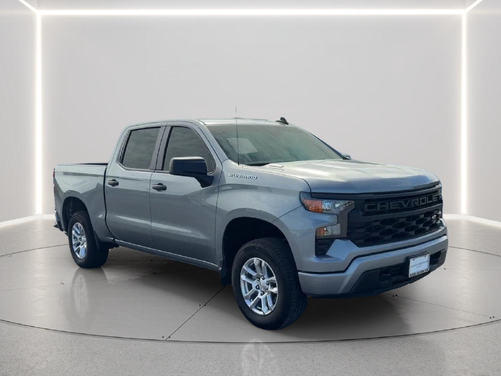 Used 2026 Chevrolet Silverado 1500 Custom RWD image 3
