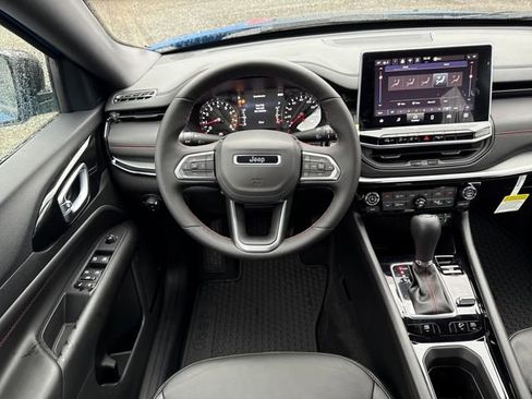 New 2026 Jeep Compass Trailhawk image 17