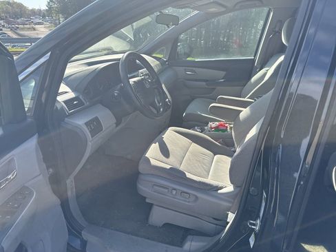 Used 2016 Honda Odyssey SE image 10