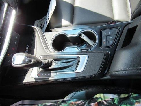 Used 2022 Cadillac CT4 Luxury w/ Sun And Sound Package AWD/4WD image 21