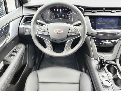 New 2025 Cadillac XT5 Premium Luxury w/ Technology Package image 11