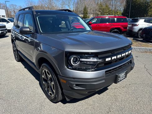 Used 2022 Ford Bronco Sport Outer Banks w/ Tech Package AWD/4WD image 8