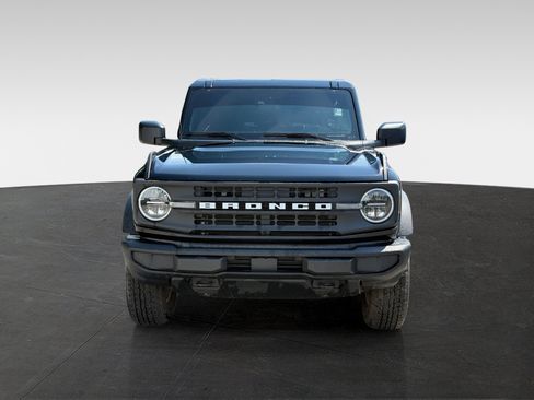 Used 2025 Ford Bronco 2-Door AWD/4WD image 2