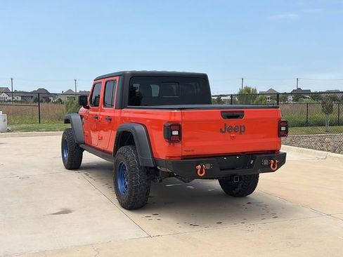 Used 2023 Jeep Gladiator Mojave w/ LED Lighting Group AWD/4WD image 7