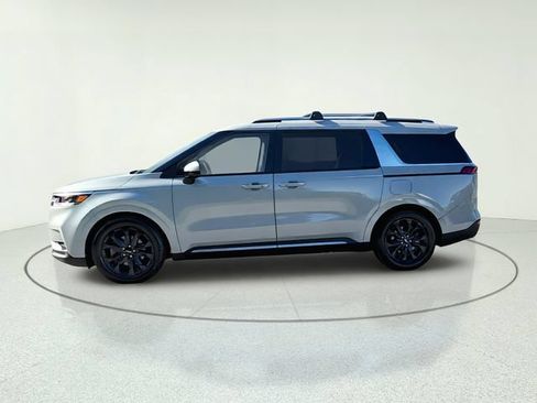 Certified 2024 Kia Carnival SX Prestige FWD image 2