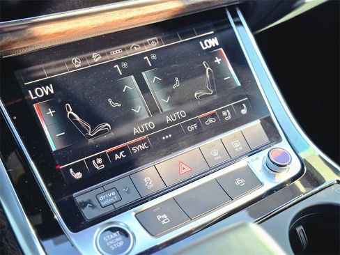 Used 2024 Audi Q8 Premium Plus w/ Premium Plus Package image 29