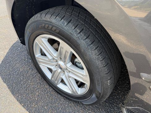 Used 2019 Ford Expedition XLT RWD image 9