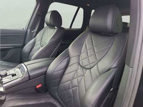 Used 2023 BMW X5 sDrive40i image 25