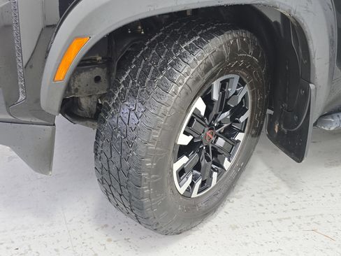 Used 2022 Nissan Frontier Pro-X image 30