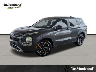 Used 2025 Mitsubishi Outlander SE