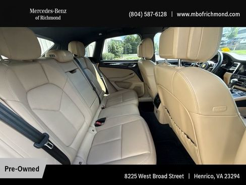 Used 2021 Porsche Macan AWD/4WD image 16
