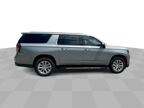Used 2023 Chevrolet Suburban Premier RWD image 10