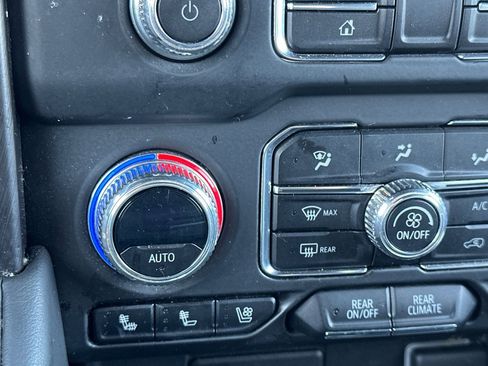 Used 2023 GMC Yukon AT4 image 30