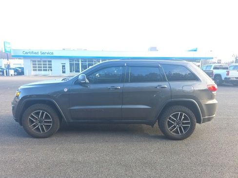 Used 2021 Jeep Grand Cherokee Trailhawk w/ Premium Lighting Group image 3