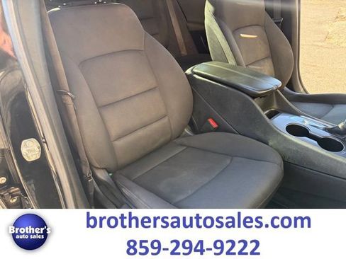 Used 2021 Chevrolet Malibu LT FWD image 37