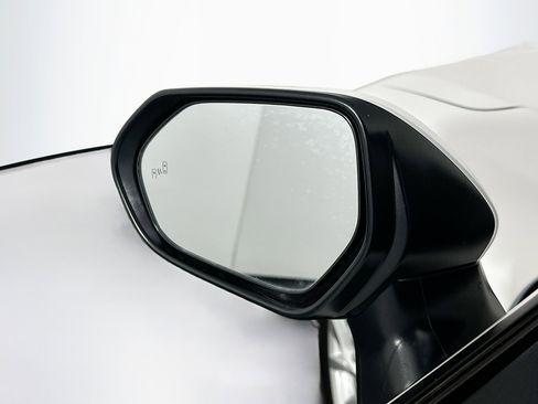 Used 2025 Toyota Camry LE image 16