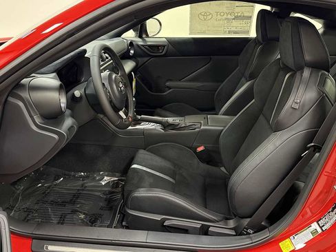 New 2025 Toyota GR86 Premium image 13