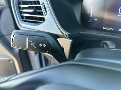 Used 2025 Ford Escape ST-Line Select AWD/4WD image 18
