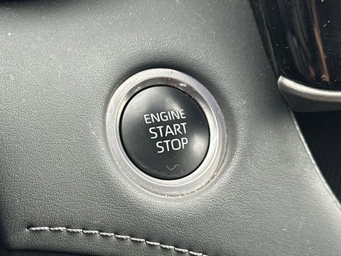 Certified 2024 Toyota Highlander LE image 37