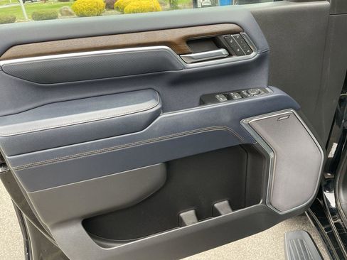 Certified 2024 Chevrolet Silverado 2500 High Country w/ Technology Package image 23