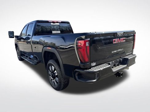 New 2026 GMC Sierra 2500 Denali w/ Denali Reserve Package AWD/4WD image 3
