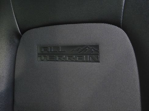 Used 2016 GMC Canyon SLE w/ All Terrain Package AWD/4WD image 42