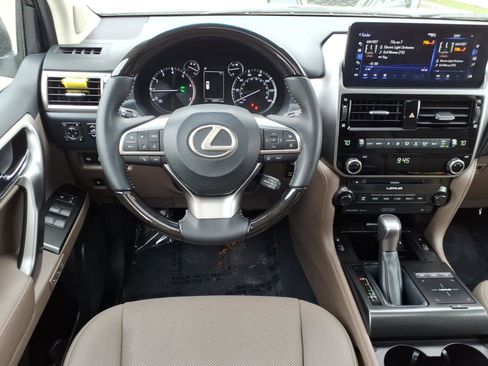 Used 2023 Lexus GX 460 Premium w/ Premium Plus Package AWD/4WD image 13