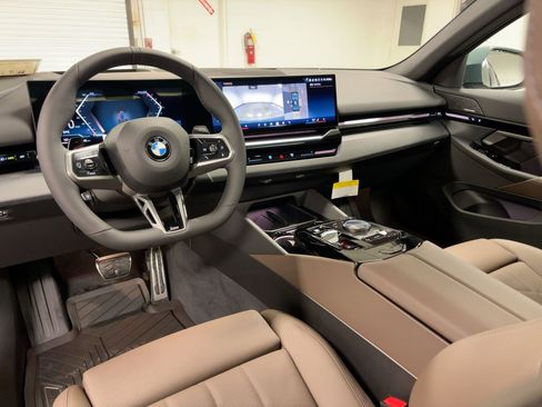 New 2026 BMW 530i w/ M Sport Package image 28