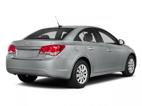 Used 2014 Chevrolet Cruze LS image 3