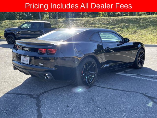 Used 2013 Chevrolet Camaro SS w/ RS Package RWD image 5