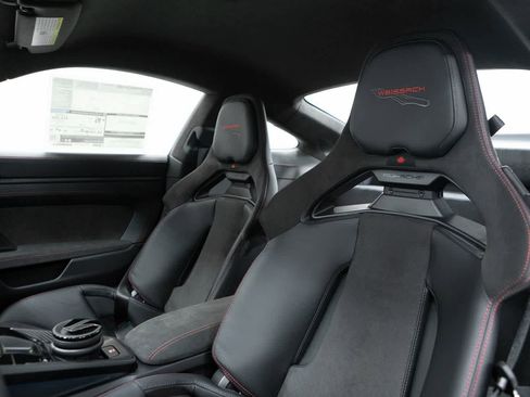 New 2026 Porsche 911 GT3 image 5
