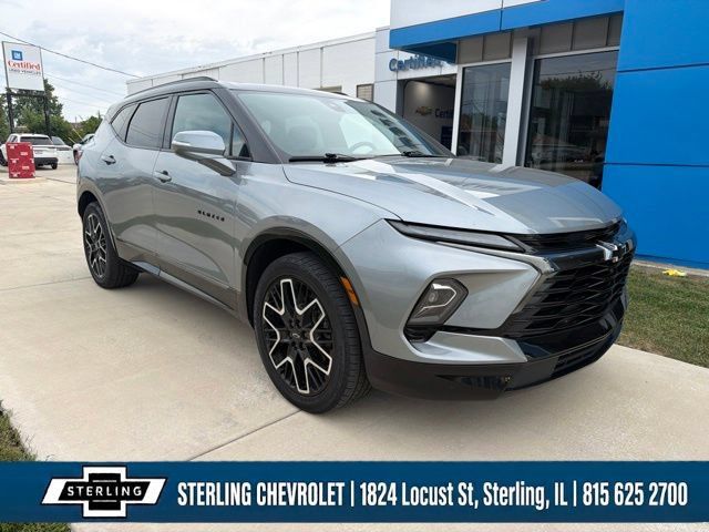 Used 2023 Chevrolet Blazer RS w/ Driver Confidence II Package AWD/4WD image 7