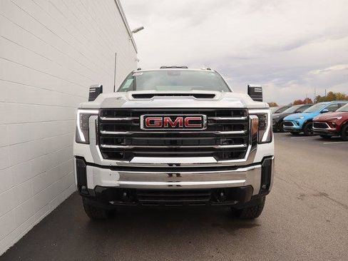 New 2026 GMC Sierra 2500 SLT w/ SLT Convenience Package image 2