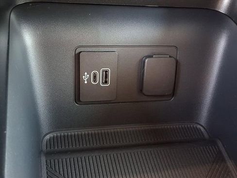 New 2026 Ford Explorer Active w/ Active Comfort Package image 12