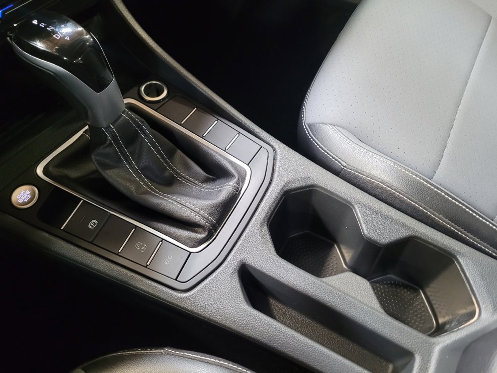 Used 2025 Volkswagen Jetta SE FWD image 26