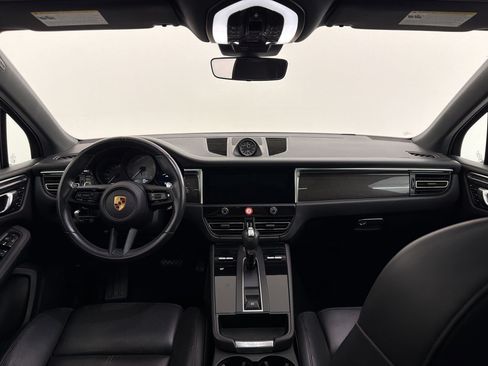 Certified 2024 Porsche Macan S AWD/4WD image 14