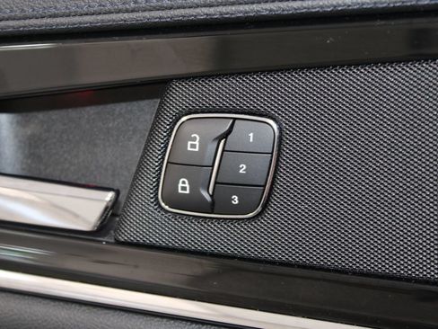 Used 2023 Lincoln Nautilus Reserve FWD image 27