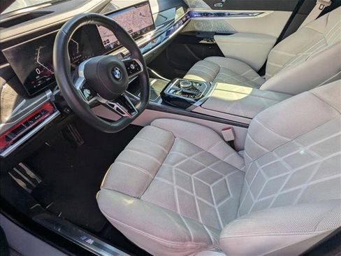 Certified 2024 BMW 760i xDrive w/ Premium Package 2 image 13