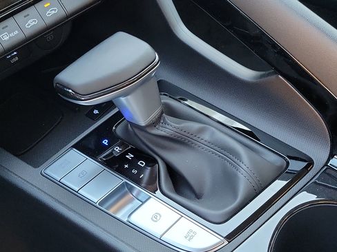 New 2025 Hyundai Elantra SEL image 10