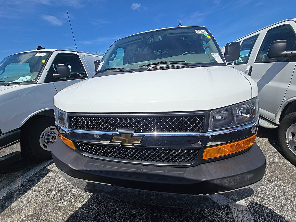Used 2025 Chevrolet Express 2500 w/ Driver Convenience Package RWD image 2