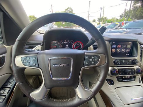Used 2016 GMC Yukon XL Denali w/ Open Road Package AWD/4WD image 21
